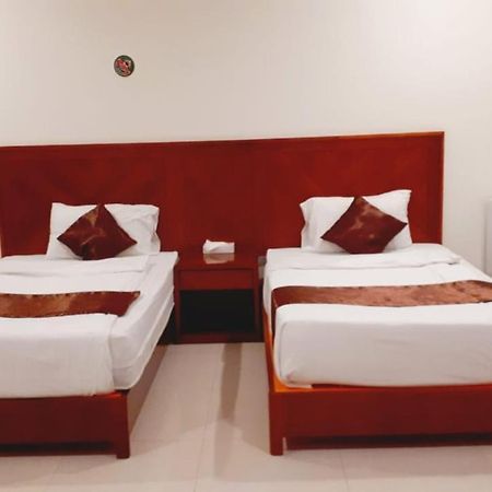 Iwan Alandalusia Al Ajaweed Aparthotel Jeddah Exterior foto